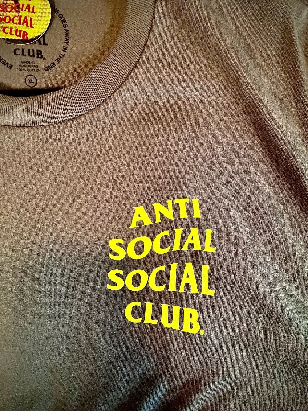 Anti Social Social Club ‘Frog’ Grey Tee Front and back Frog Graphic - Picture 5 of 5